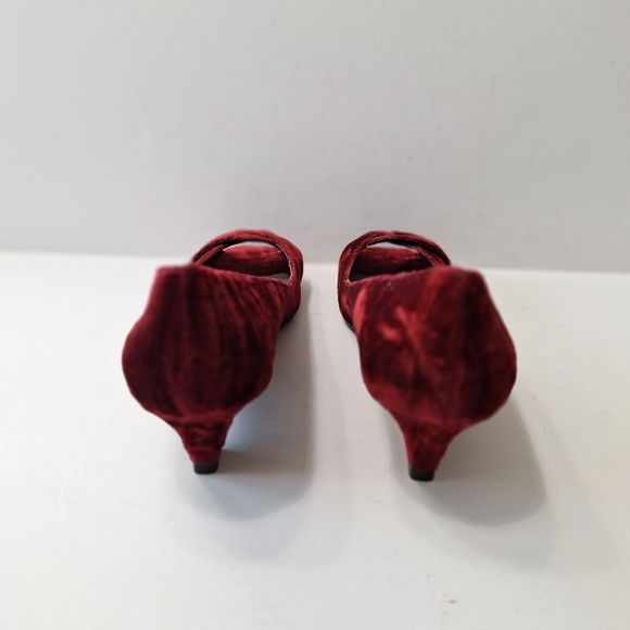 Apt. 9 Burgundy Classic Quiet Luxury Elegant Classy Velvet Peep Toe Wedges 6.5 - Picture 8 of 12